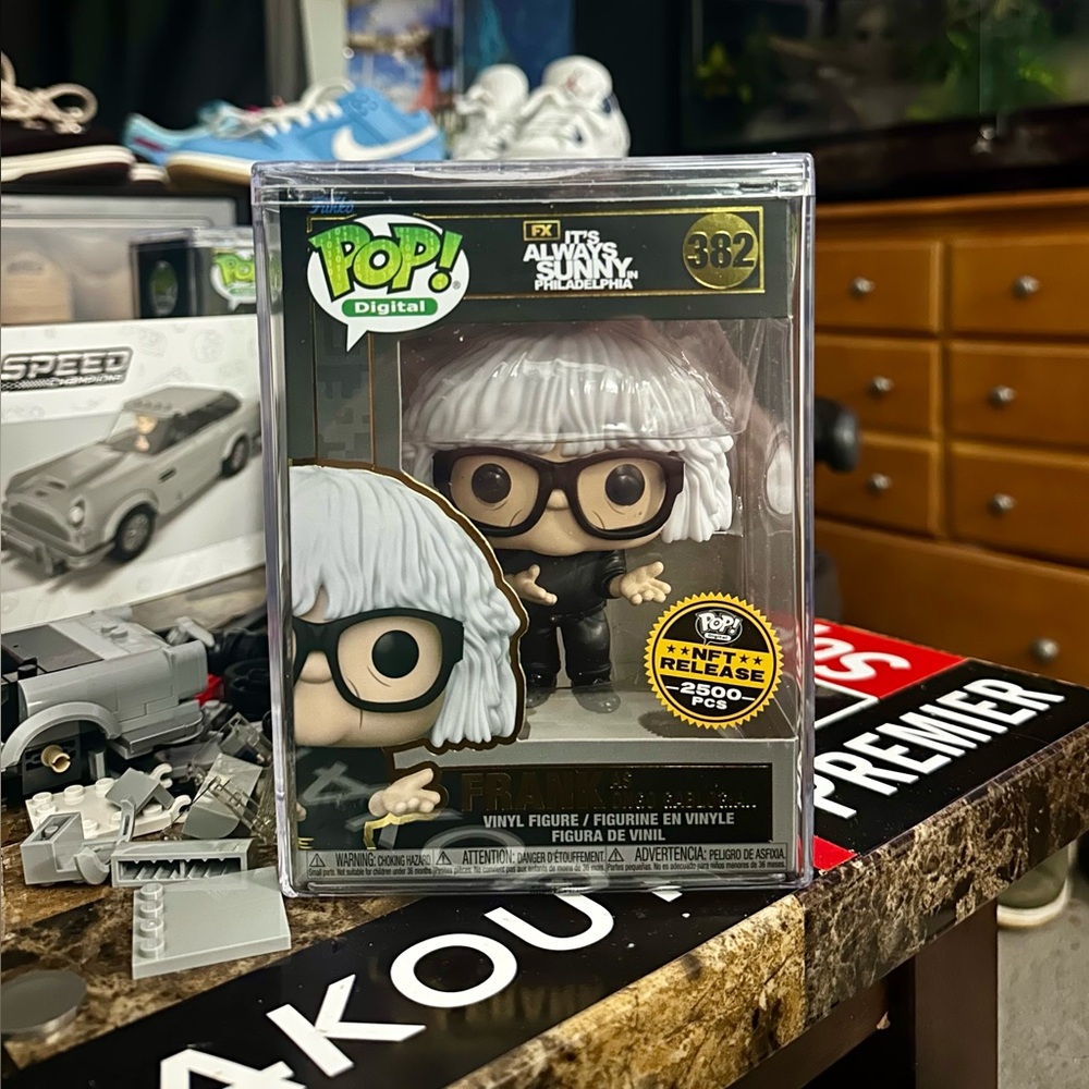 Funko Pop Digital!- It’s Always Sunny in Philadelphia- FRANK (LE#382/2500)
